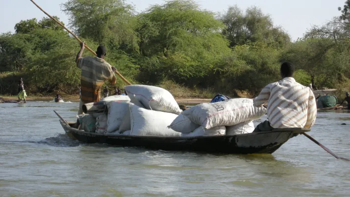 Ayorou Pirogue 7 Niger © Irene-Alvarez