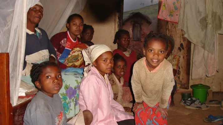 CMG 1487_MADAGASCAR_groupe_enfant_AFD_Nicolas_HERTKORN