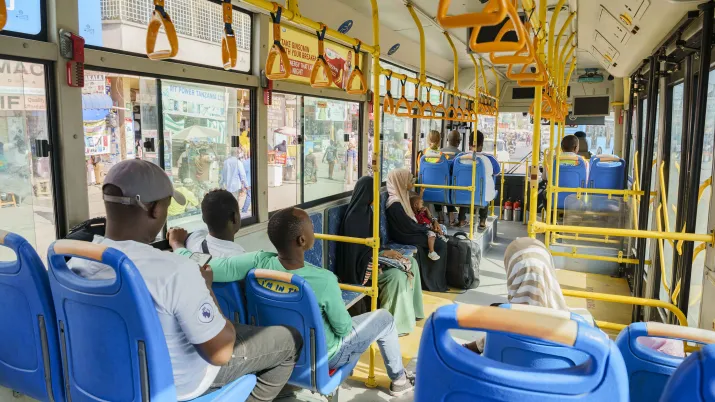 Transport-Bus